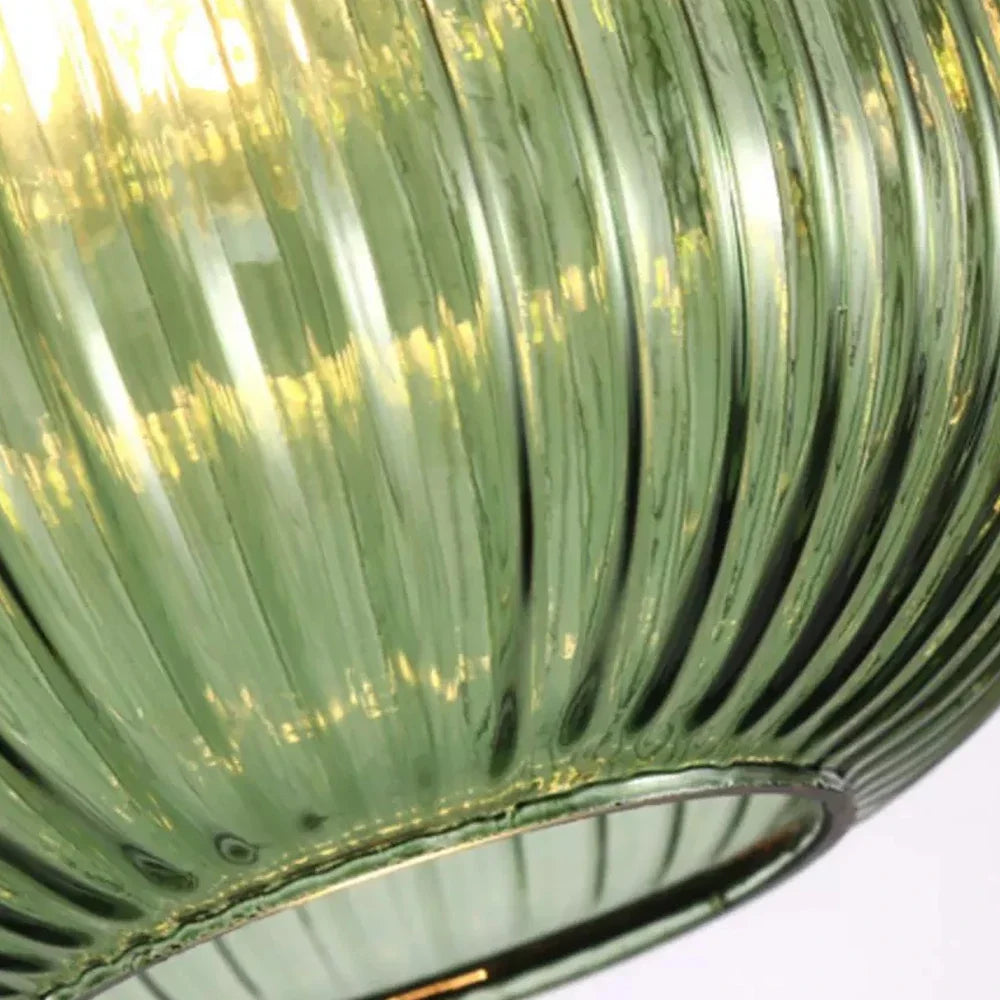 Suspension en verre – capot doré (vert, ambre ou gris fumé)