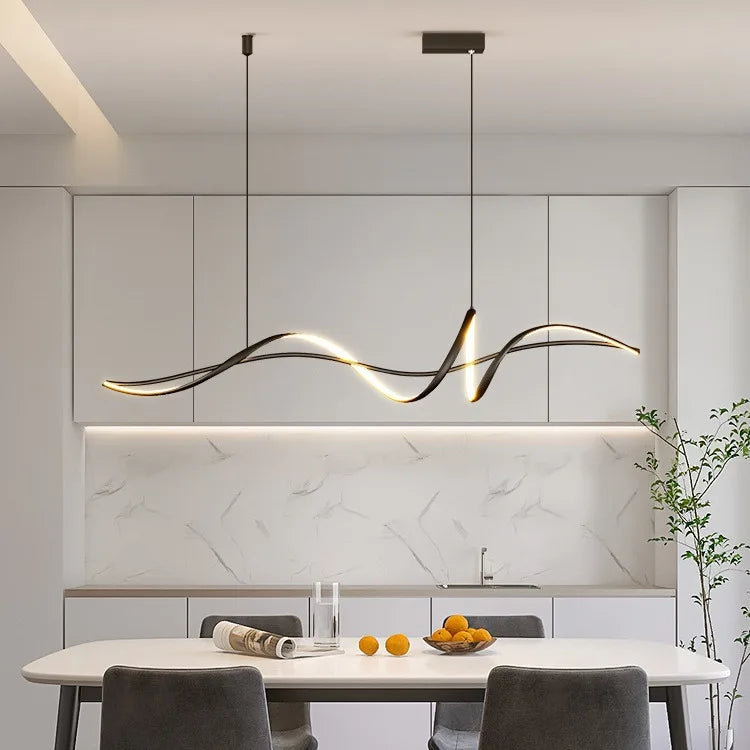 Suspension LED ondulée aluminium – 120 ou 140 cm